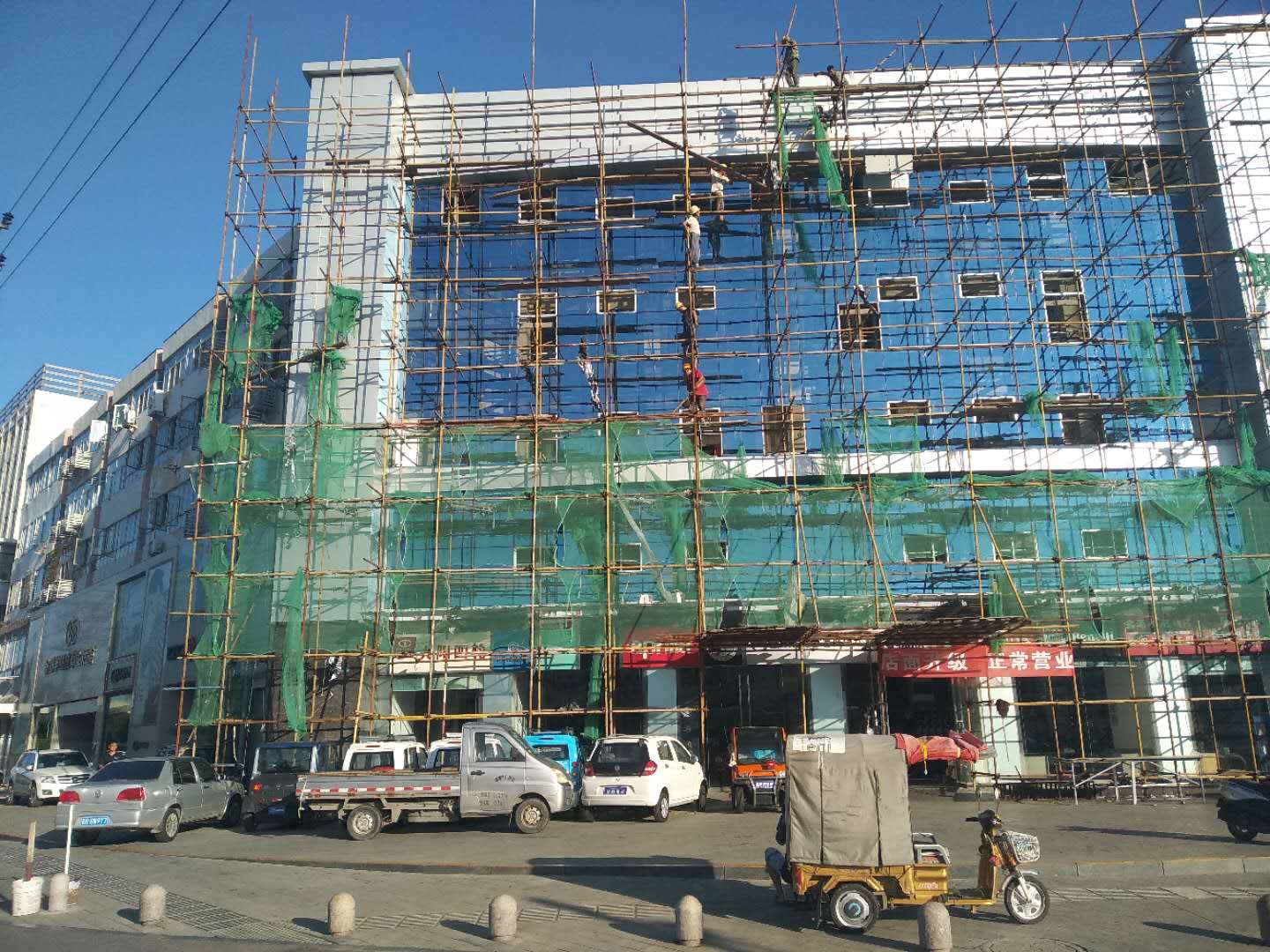 摩托大楼脚手架